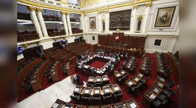 Pleno del Congreso aprueba adelantar paridad y alternancia para elecciones 2021.