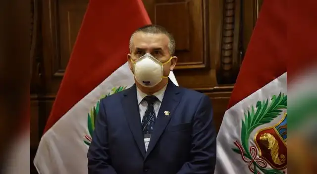 Daniel Urresti llamó " clínicas buitres" por cobrar a pacientes de Covid-19 que no cuentan con el dinero necesario. Daniel Urresti llamó " clínicas buitres" por cobrar a pacientes de Covid-19 que no cuentan con el dinero necesario.