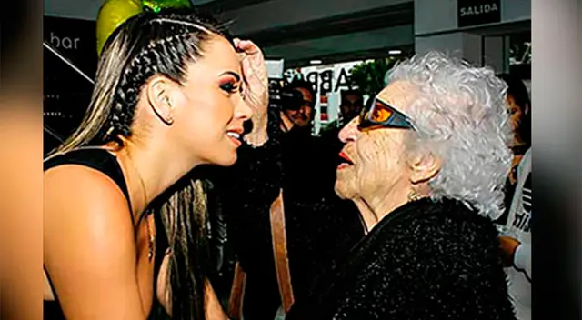 Melissa Klug envía mensaje a su abuelita. Melissa Klug envía mensaje a su abuelita.