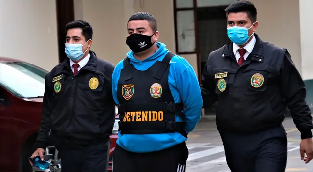 Sujeto disparó contra hombre en puerta de su casa. Sujeto disparó contra hombre en puerta de su casa.