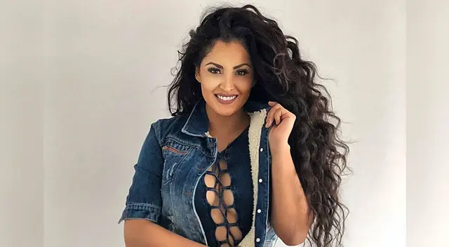 Michelle Soifer sorprende al usar caje en día especial.