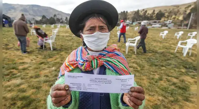 Más de 1.1 millones de hogares de pueblos andinos, amazónicos y afroperuanos han accedido a un bono durante la emergencia sanitaria Más de 1.1 millones de hogares de pueblos andinos, amazónicos y afroperuanos han accedido a un bono durante la emergencia sanitaria
