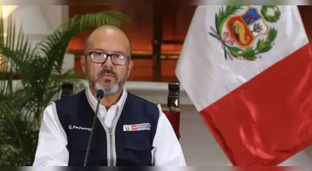 Víctor Zamora es interpelado por la Comisión de Salud del Congreso