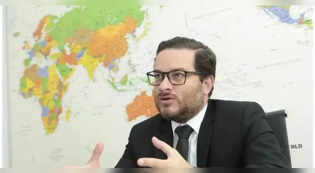 Vásquez también resaltó el acuerdo firmado por el Ejecutivo y las clínicas privadas.