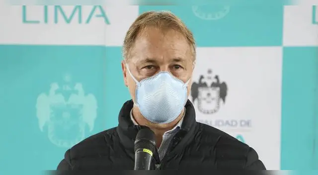 Muñoz resaltó el trabajo de los transportistas formales. Muñoz resaltó el trabajo de los transportistas formales.