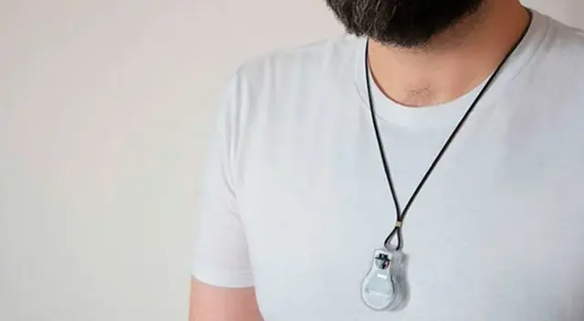 NASA desarrolla un collar para evitar que las personas se toquen la cara NASA desarrolla un collar para evitar que las personas se toquen la cara