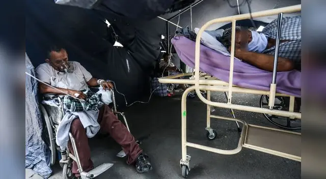 Paciente grave con COVID-19 lleva 10 días esperando cama UCI. Foto referencial.