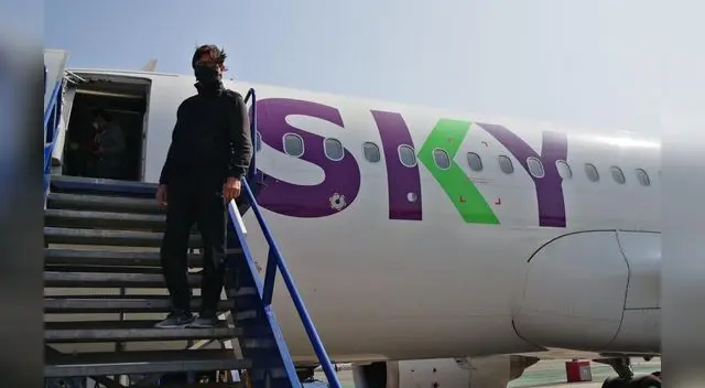 Por tercera vez Ángel Comizzo dirigirá a Universitario de Deportes. Por tercera vez Ángel Comizzo dirigirá a Universitario de Deportes.