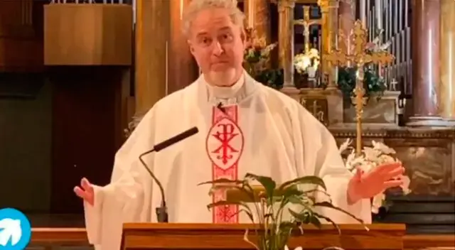 Padre Rick Walsh, sacerdote de la iglesia católica de Nueva York.