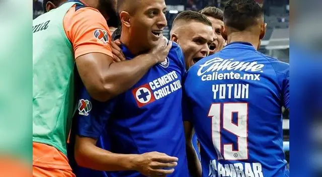 Yoshimar Yotún va encontrando su mejor nivel en Cruz Azul.