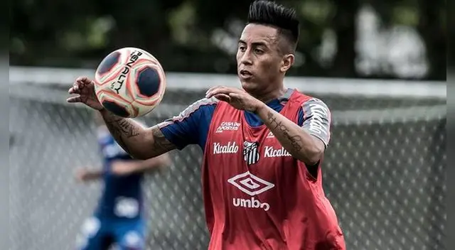 Estudiantes de la Plata sería el octavo club en el exterior de Cueva.