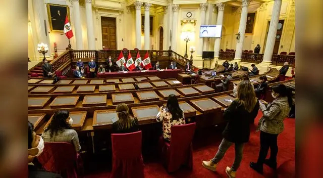 Bastará tener setencia en primera instancia en el sistema de justicia para estar impedido de tener un cargo en el Estado.