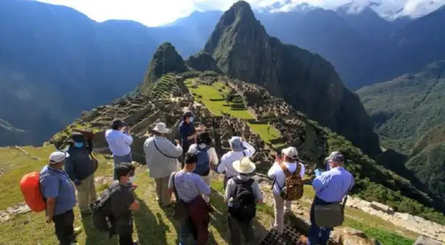 Machu Picchu es visitada por los turistas.