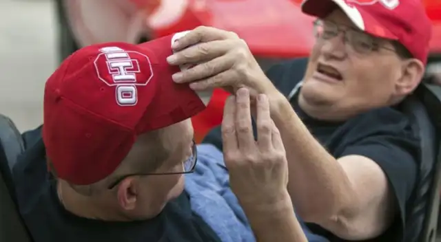 Ronnie y Donnie Galyon, los siameses más viejos del mundo.