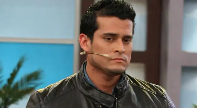 Christian Domínguez participó de un podcast y confesó que una de sus ex parejas le sacó la vuelta, y esto lo hirió de sobremanera. Christian Domínguez participó de un podcast y confesó que una de sus ex parejas le sacó la vuelta, y esto lo hirió de sobremanera.