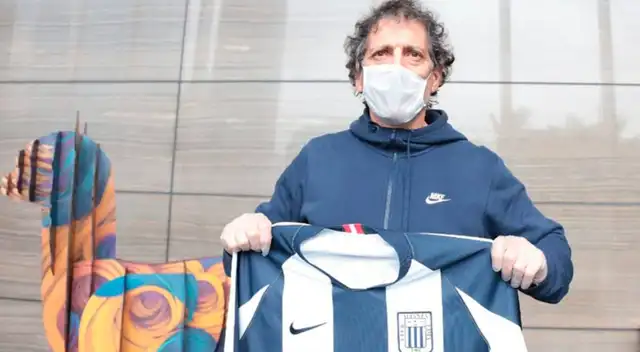 Mario Salas asumió el cargo de DT en Alianza Lima.
