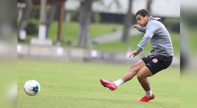 Succar participa de la octava práctica de la 'U' .