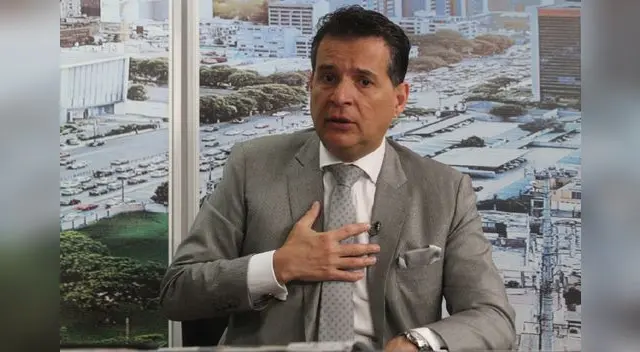 Omar Chehade viene siendo cuestionado por el manejo de la aprobación de eliminar la inmunidad parlamentaria.