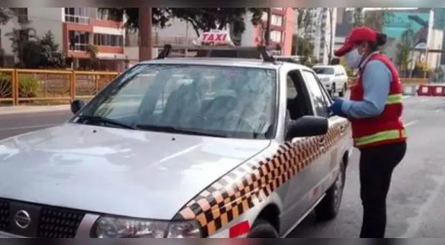 La ATU les recordó a los taxistas que luego de las 10 de la noche empieza el toque de queda. La ATU les recordó a los taxistas que luego de las 10 de la noche empieza el toque de queda.