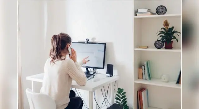 Las comodidades que ofrece el teletrabajo pueden hacer que olvidemos la necesidad de algo tan importante como la buena postura. Las comodidades que ofrece el teletrabajo pueden hacer que olvidemos la necesidad de algo tan importante como la buena postura.