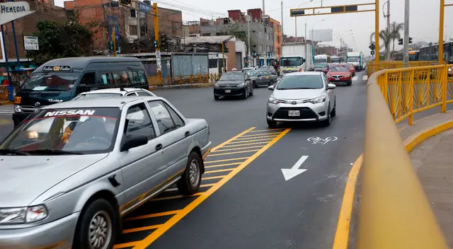 Malos conductores serán multados si invaden ciclovías de la capital.