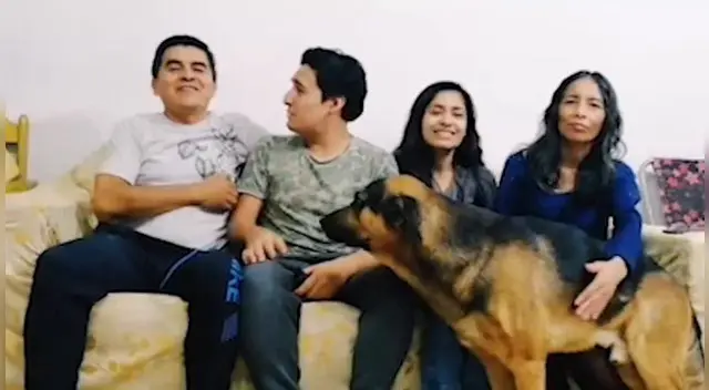 El cómico video causó furor en las redes sociales.