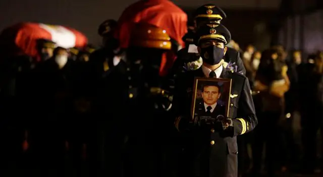 Llegaron a Lima los siete fallecidos de la FAP en Amazonas.