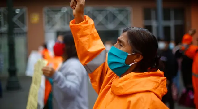 Piden que se les incluya una la cláusula que proteja laboralmente a las 504 trabajadoras, conformado por mujeres en un 70 %. Piden que se les incluya una la cláusula que proteja laboralmente a las 504 trabajadoras, conformado por mujeres en un 70 %.