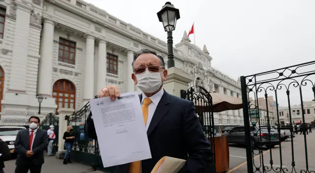 Jorge Alarcón se pronunció pronunció sobre caso Swing y del entorno de Martín Vizcarra. Jorge Alarcón se pronunció pronunció sobre caso Swing y del entorno de Martín Vizcarra.