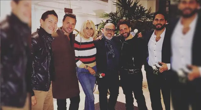 Peluchín recodó viejos tiempos junto a Laura Bozzo y Beto Ortiz. Mira algunas de las fotos de esa noche. Peluchín recodó viejos tiempos junto a Laura Bozzo y Beto Ortiz. Mira algunas de las fotos de esa noche.