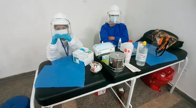 Realizaban pruebas COVID clandestinas en local de Gamarra. Realizaban pruebas COVID clandestinas en local de Gamarra.
