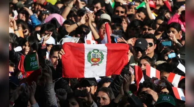 El Perú ocupa el cuarto lugar con mayor número población en América Latina. El Perú ocupa el cuarto lugar con mayor número población en América Latina.