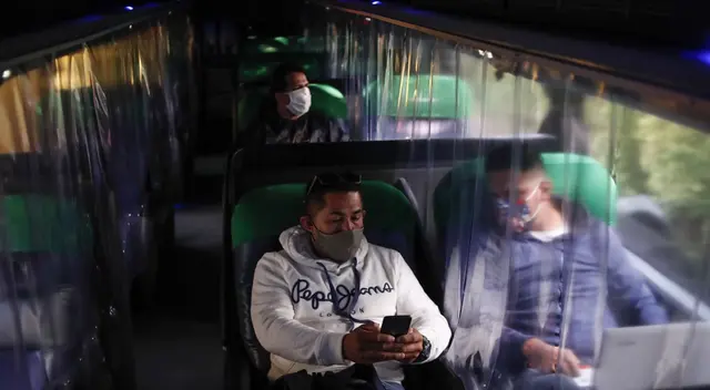 Viajes interprovinciales serán con mascarilla, protector facial y hasta con declaración jurada. Viajes interprovinciales serán con mascarilla, protector facial y hasta con declaración jurada.