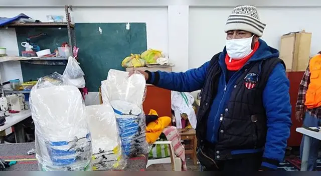 La meta de estos internos es producir 1000 de estos artefactos. La meta de estos internos es producir 1000 de estos artefactos.