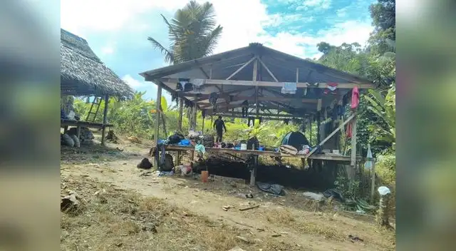 Tras el operativo se realizó la destrucción e incineración de las viviendas y el laboratorio clandestinos Tras el operativo se realizó la destrucción e incineración de las viviendas y el laboratorio clandestinos