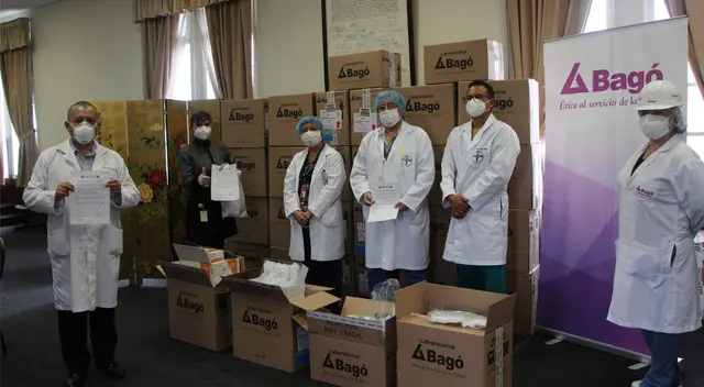 Hospitales del Perú que luchan contra el COVID-19 reciben medio millón de Equipos de Protección Personal. Hospitales del Perú que luchan contra el COVID-19 reciben medio millón de Equipos de Protección Personal.