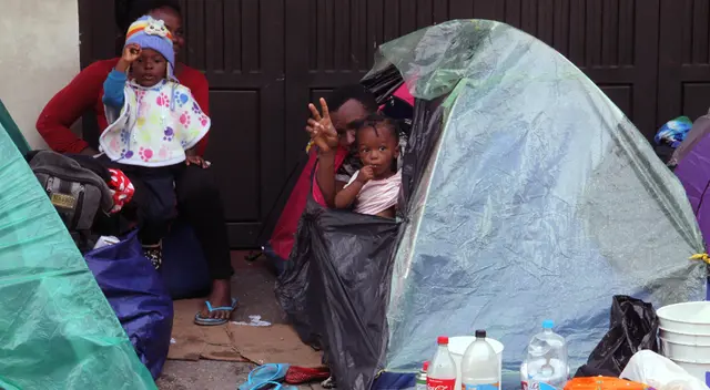 24 haitianos viven hacinados en terminal tras quedarse varados por estado de emergencia. Foto referencial. 24 haitianos viven hacinados en terminal tras quedarse varados por estado de emergencia. Foto referencial.