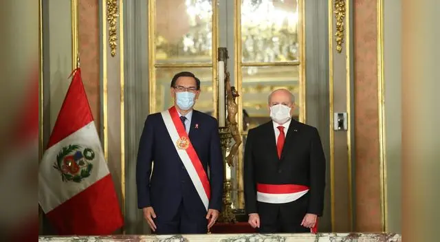 Presidente Martín Vizcarra tomó juramento a Pedro Cateriano como presidente del Consejo de Ministros.
