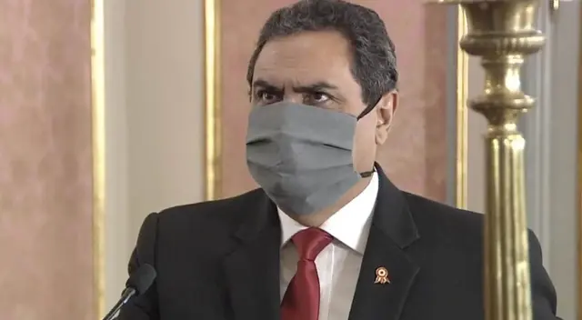 Montoya se comprometió a trabajar arduamente. Montoya se comprometió a trabajar arduamente.