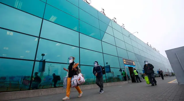 Lima Airport Partners (LAP), operadora a cargo del funcionamiento del aeropuerto, replanteó los accesos al establecimiento. Lima Airport Partners (LAP), operadora a cargo del funcionamiento del aeropuerto, replanteó los accesos al establecimiento.