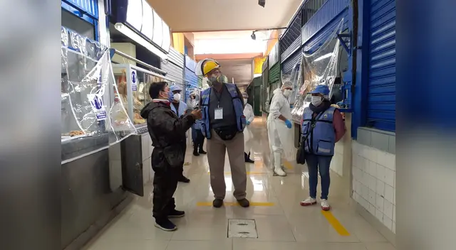 Mercado Central reabre sus puertas de forma parcial Mercado Central reabre sus puertas de forma parcial