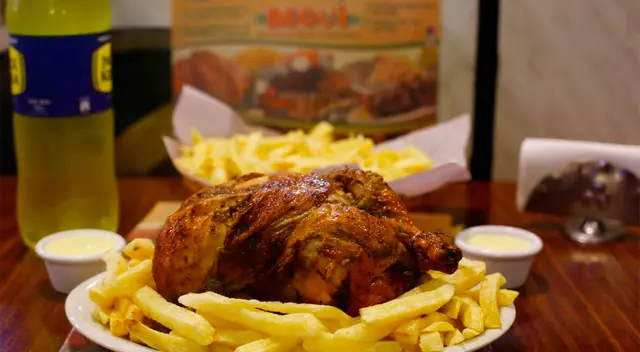 Mira AQUÍ dos opciones de pollerías en Cono Norte. Mira AQUÍ dos opciones de pollerías en Cono Norte.