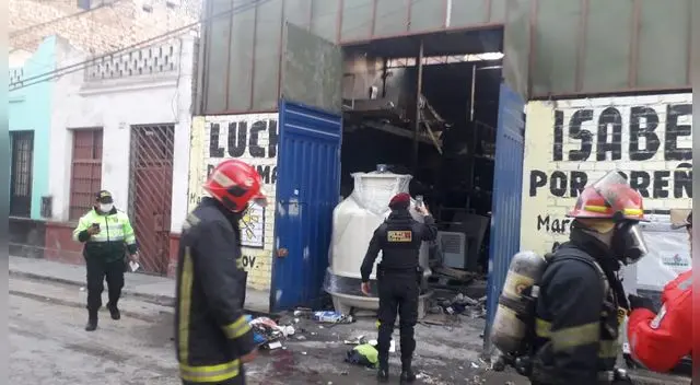 Explosión de gas deja dos muertos y cuatro heridos.