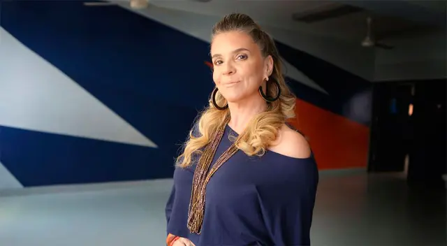 Johanna San Miguel denuncia ingreso de aguas servidas dentro de su domicilio