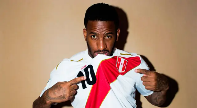 Jefferson Farfán envía mensaje por el día de la bandera.