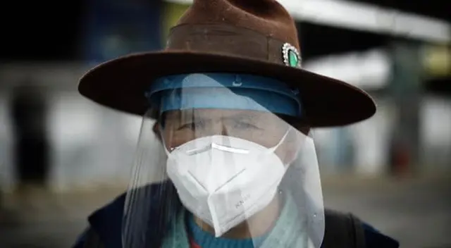 El uso del protector facial es obligatorio a partir de hoy.