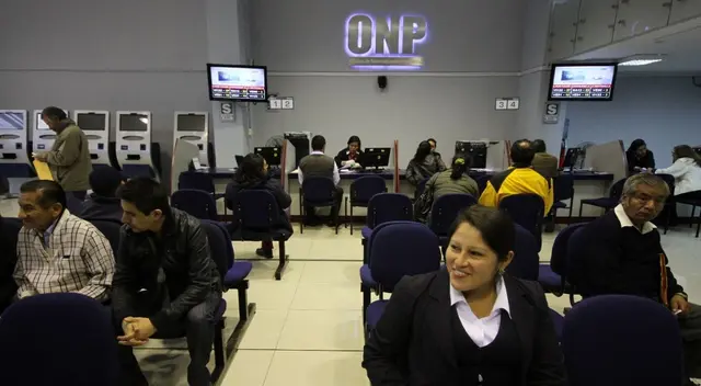 La Comisión de Presupuesto y Cuenta General aprobó la devolución de S/4 300 de aportes a los que no cumplieron con los requisitos, como ser menores de 55 años.