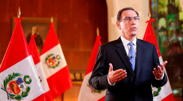 Martín Vizcarra firma tres leyes promulgadas por el Congreso. Martín Vizcarra firma tres leyes promulgadas por el Congreso.