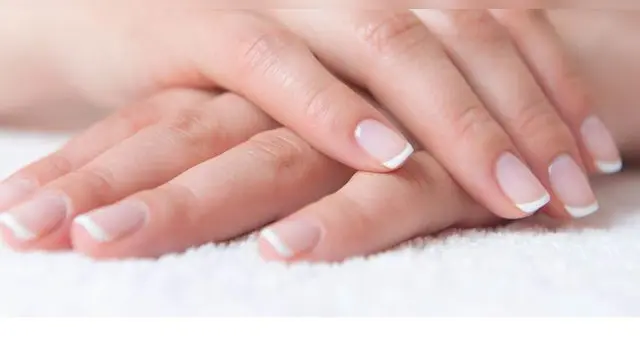 Devuélvele el brillo a tus uñas con estos sencillos pasos.