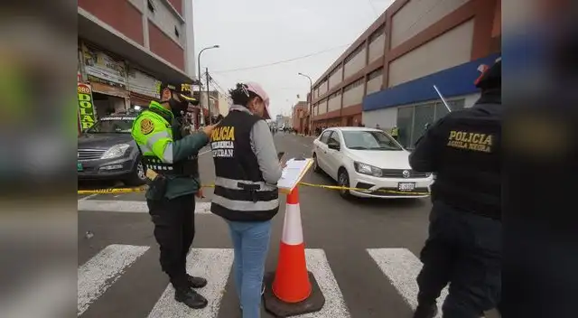 Ladrón intentó escapar de la policía y trailer lo atropella Ladrón intentó escapar de la policía y trailer lo atropella